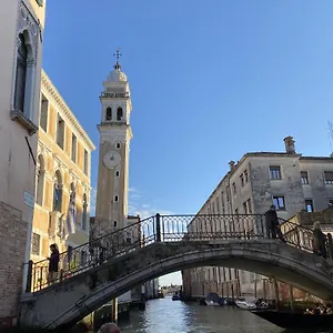 True 2 Bedrooms In The Heart Of Castello Apartment Venice
